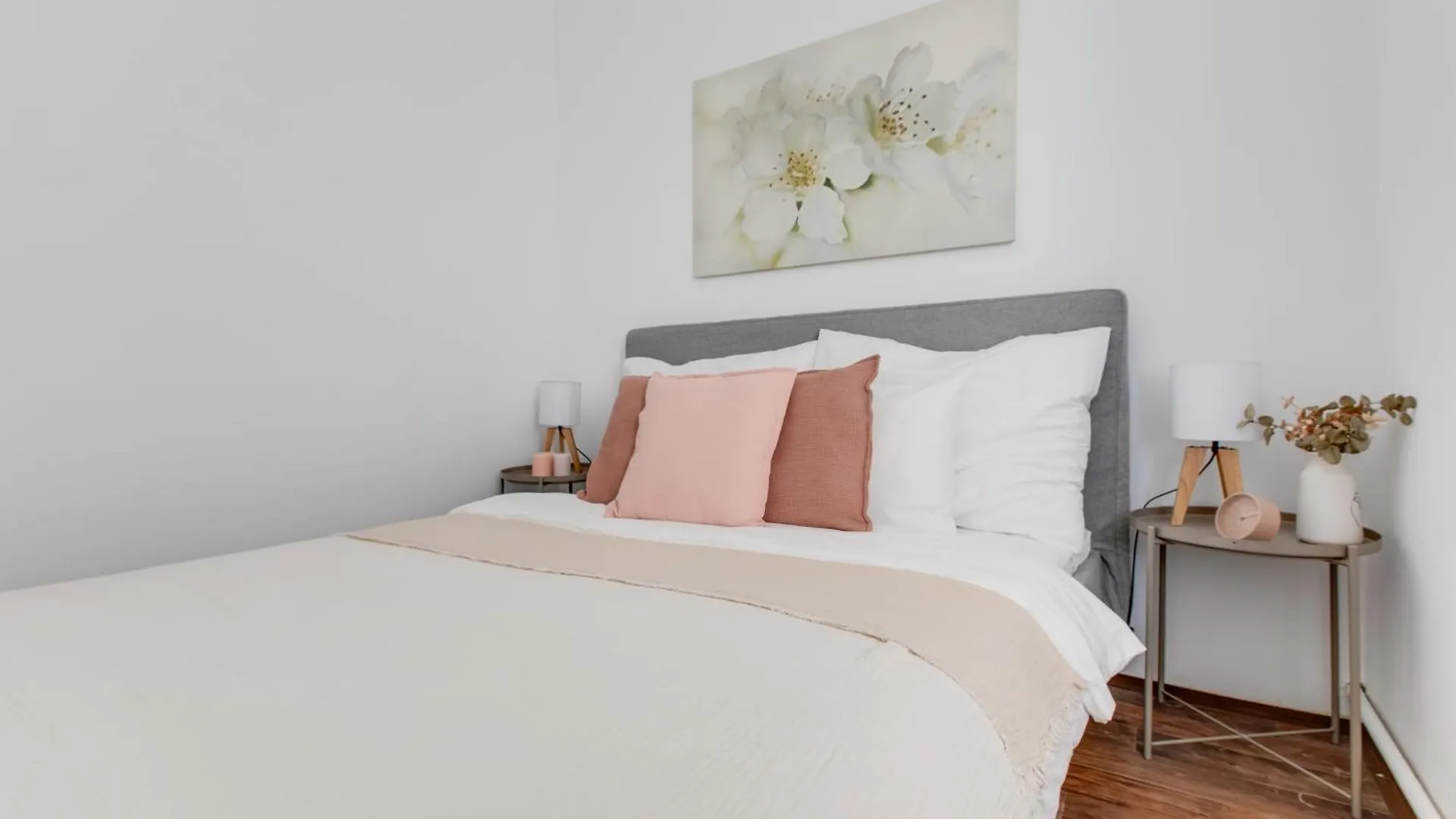 Chic And Modern Apartments Praag